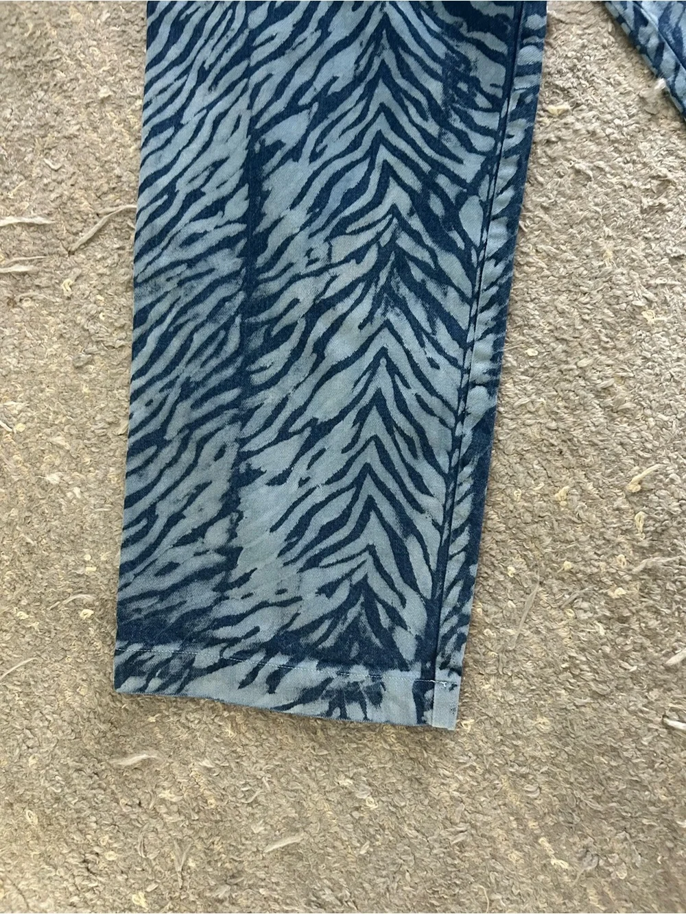 Big Bud Press Blue Denim Mid-Rise Trousers - Picture 2 of 9